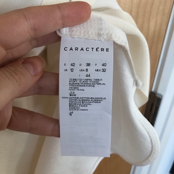 Caractère Italian elegant white see tru top Size 8 - Picture 4 of 4